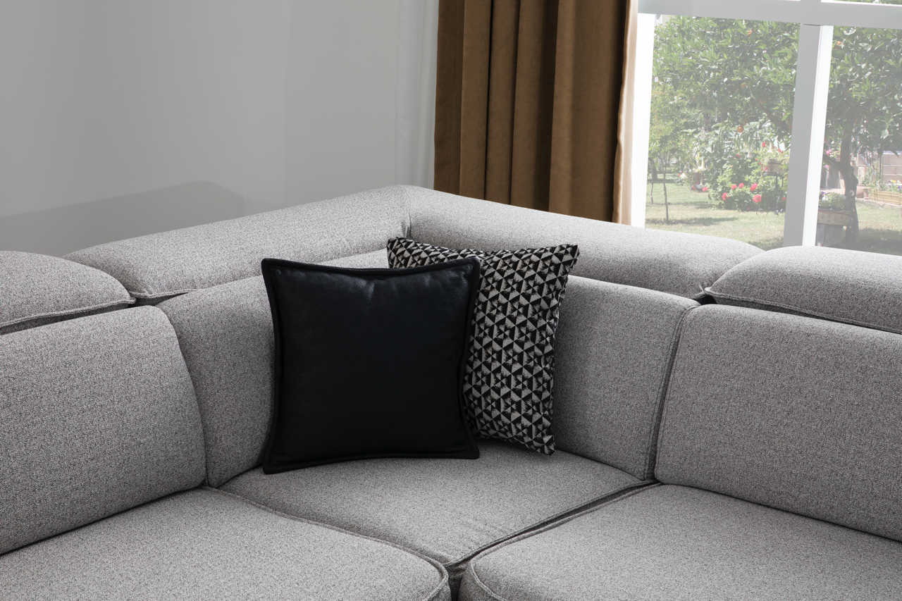 Cyrstal Corner with Relax