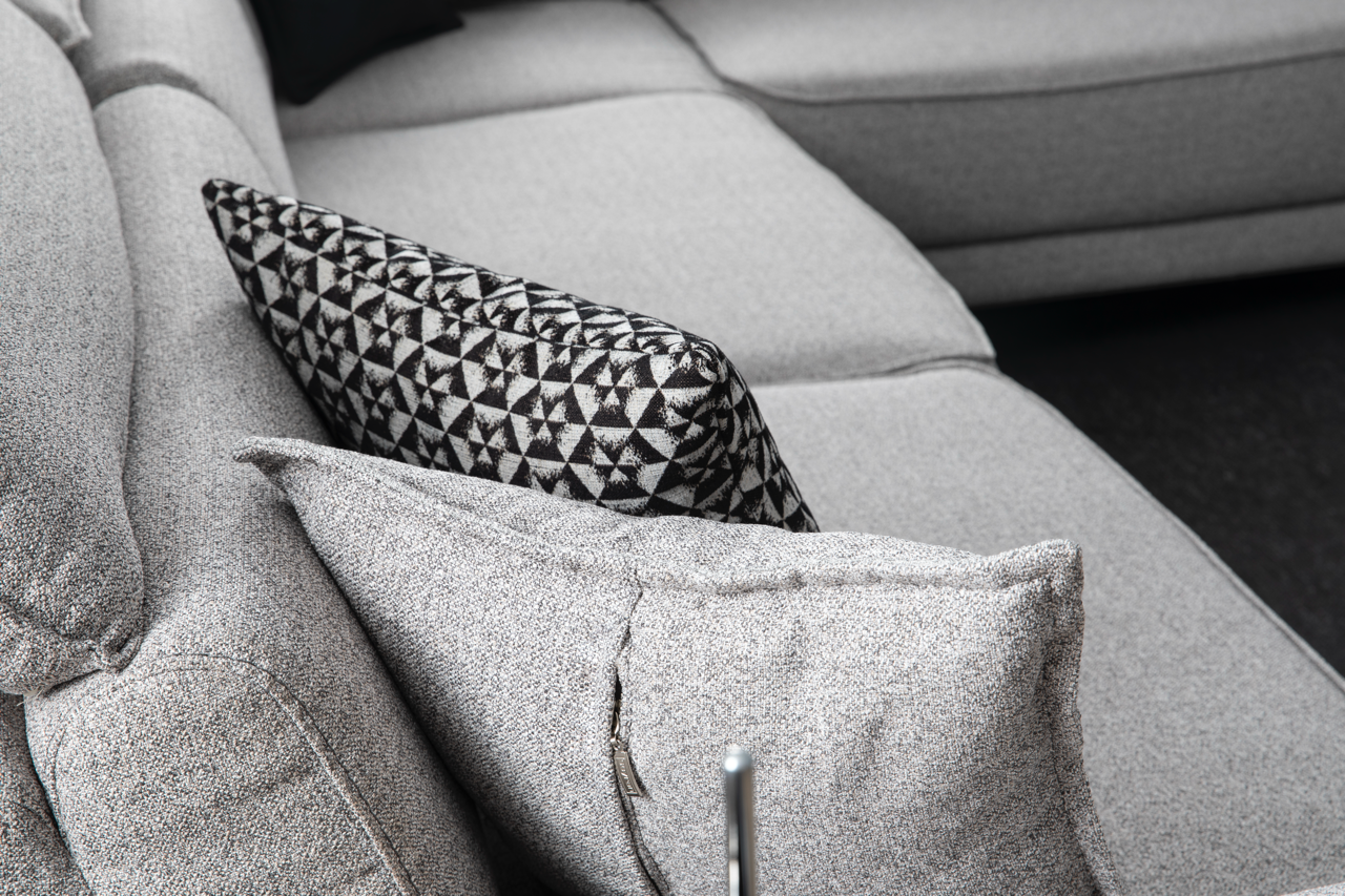 Cyrstal Corner with Relax